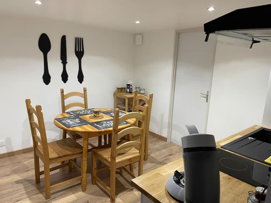 Appart 2 Pieces 35M2,Centre Ville, Parking Gratuit Bourges Exterior foto