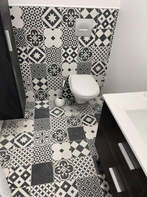Appart 2 Pieces 35M2,Centre Ville, Parking Gratuit Bourges Exterior foto